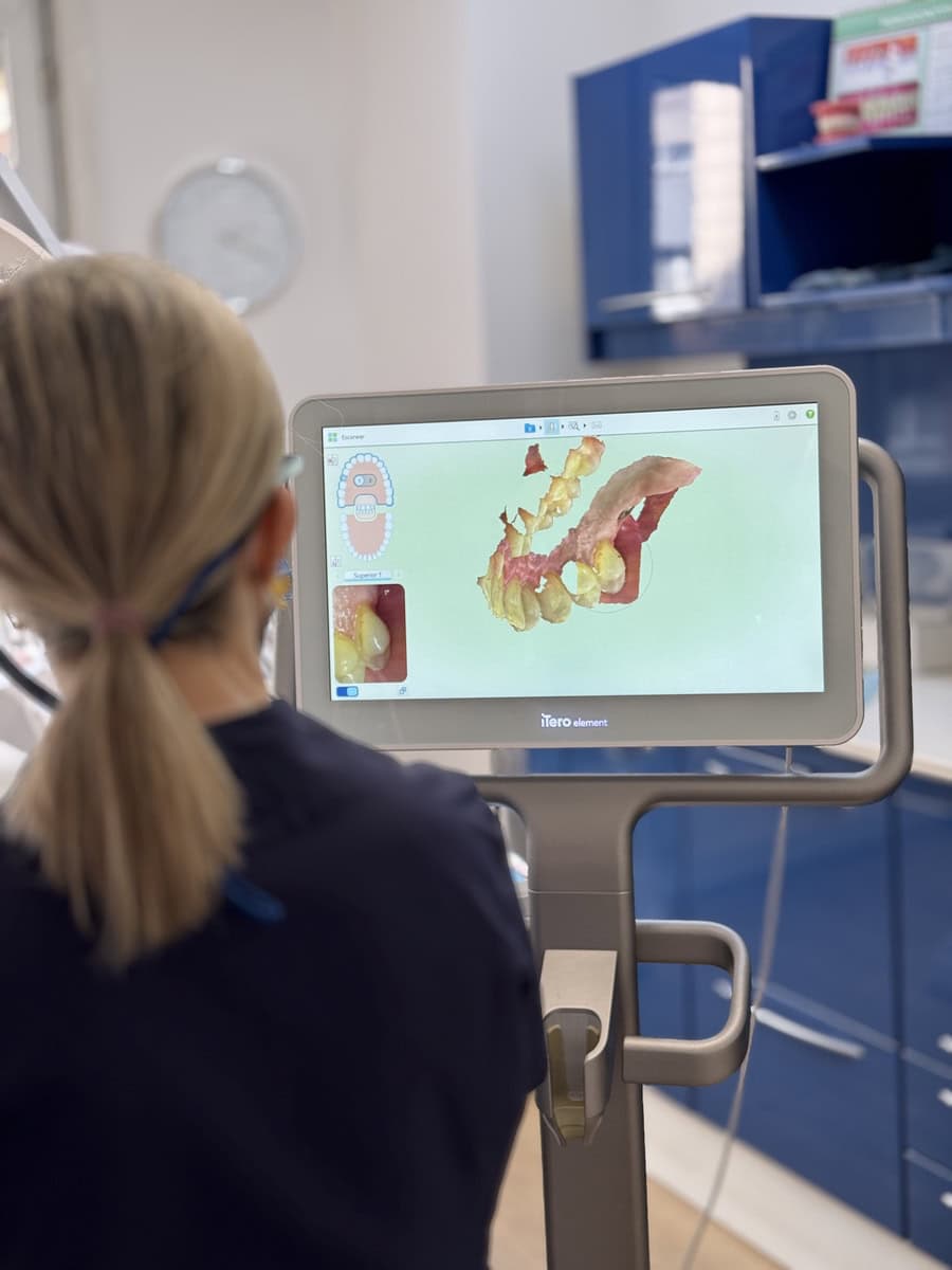 Trabajando en la clínica